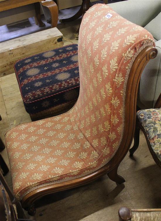 Victorian Nursing chair(-)